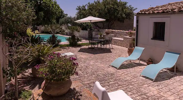 Villa with private pool for 6 people in Sicily
