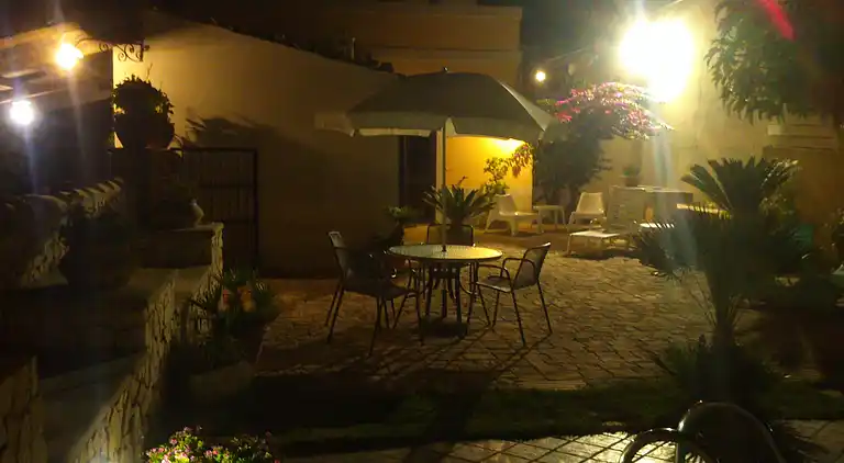 Villa with private pool for 6 people in Sicily