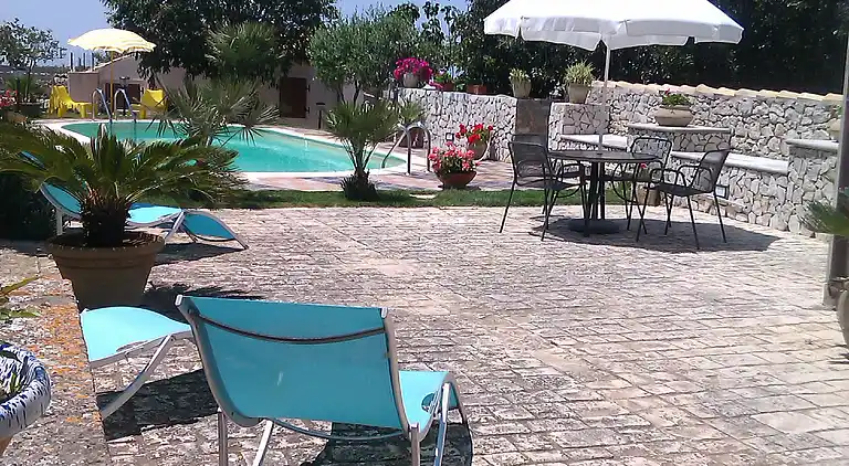 Villa with private pool for 6 people in Sicily