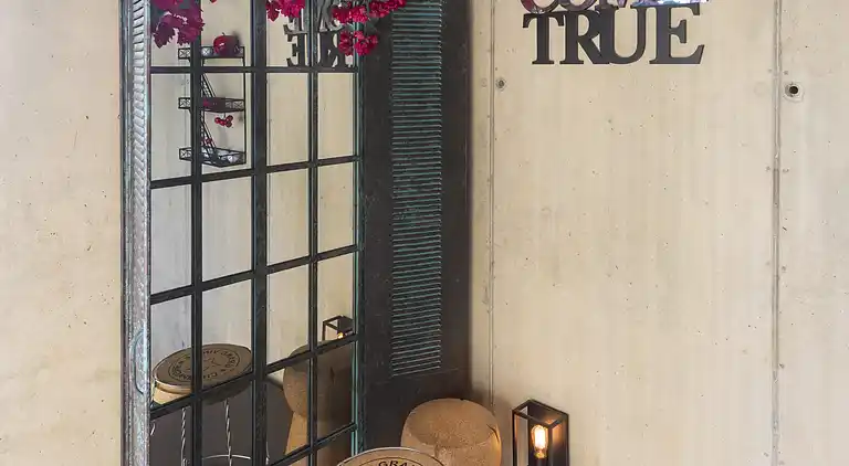 Villa a Barcellona in stile Ibiza con vista sul mare