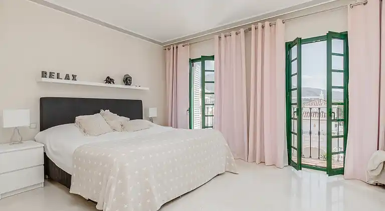 Penthouse with amazing views of the golf valley