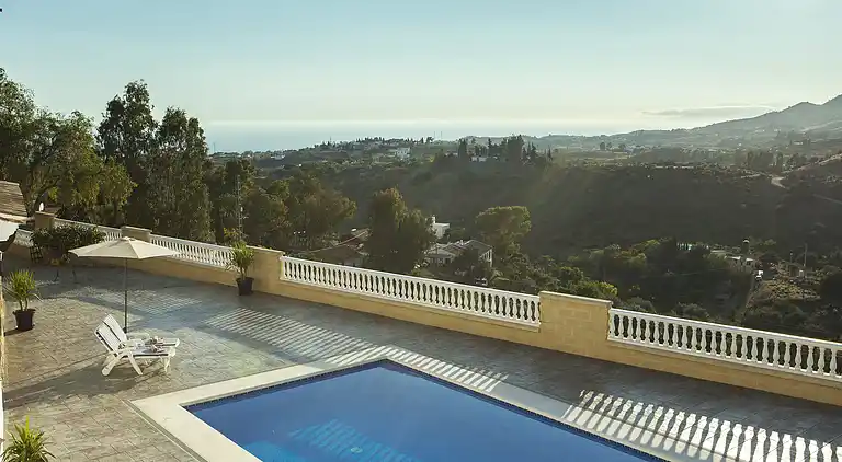 Holiday Home. El Palomar Azul. Pool and sea view