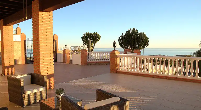 Holiday Home. El Palomar Azul. Pool and sea view