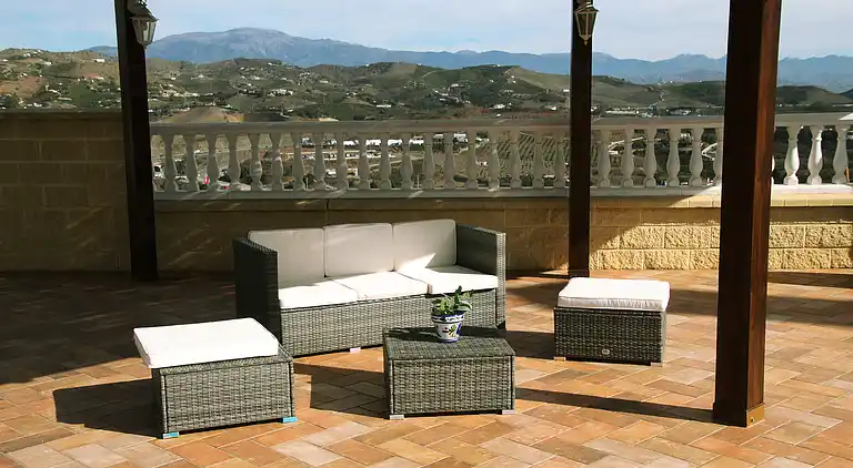 Holiday Home. El Palomar Azul. Pool and sea view