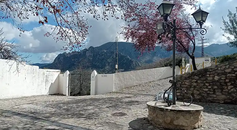 Relax rural house for 6 people with private pool