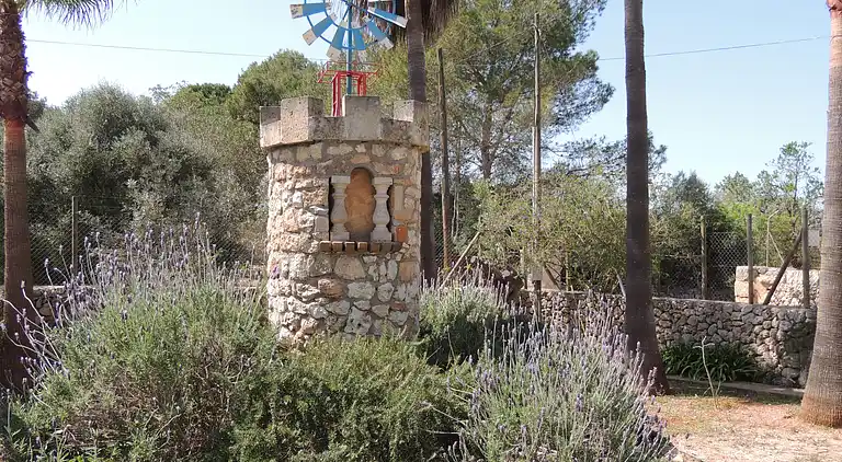 Charming Majorcan-style villa with private pool