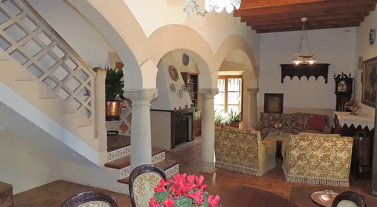 Charming Majorcan-style villa with private pool