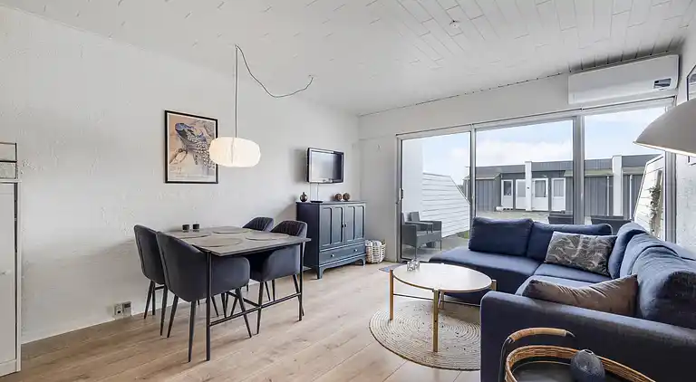 Holiday home in the first row to the North Sea