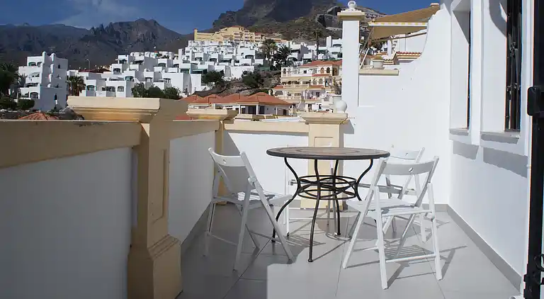 Tenerife South Apartment" with Sea View, Pool & Wi-Fi