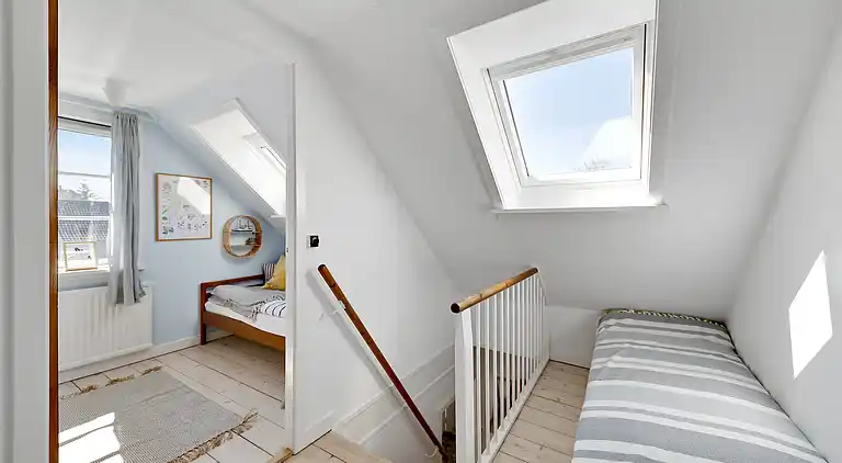 Unikt beliggende sommerhus i første række. 