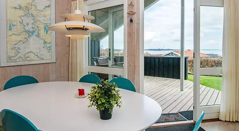 Sommerhus ved Grønninghoved Strand