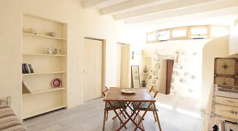 Salento - Ancient stone house close to the sea