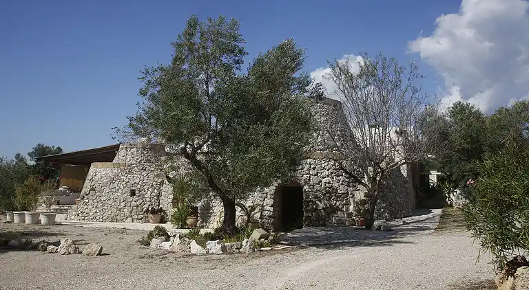 Salento - Ancient stone house close to the sea
