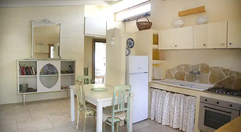 Salento - Ancient stone house close to the sea