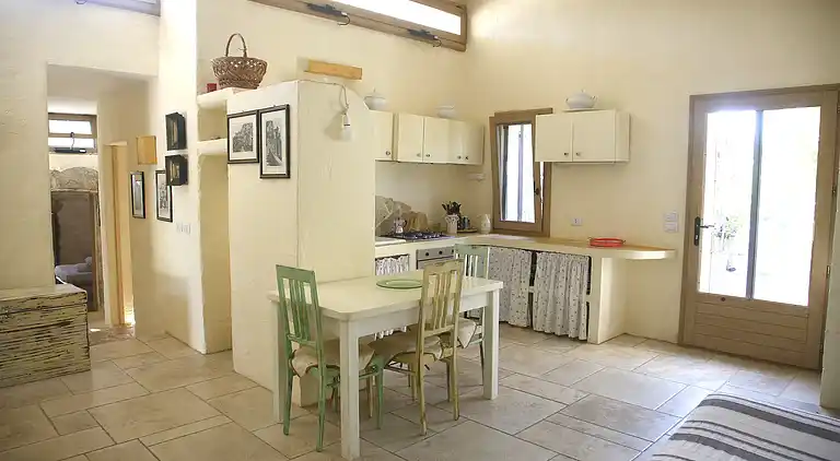 Salento - Ancient stone house close to the sea