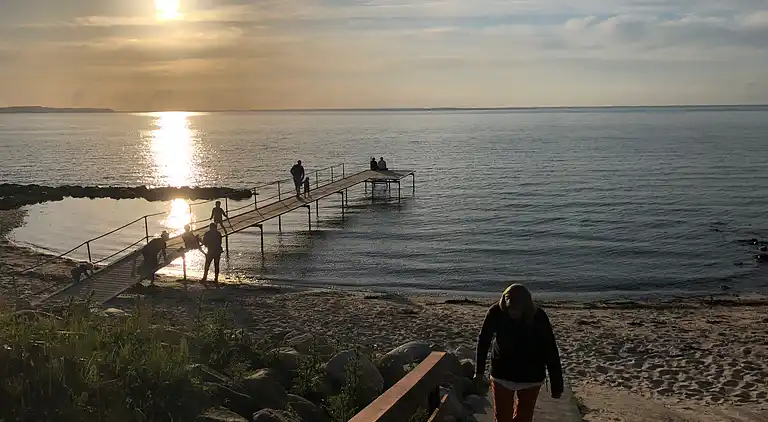 Vakre solnedganger 100 meter fra stranden
