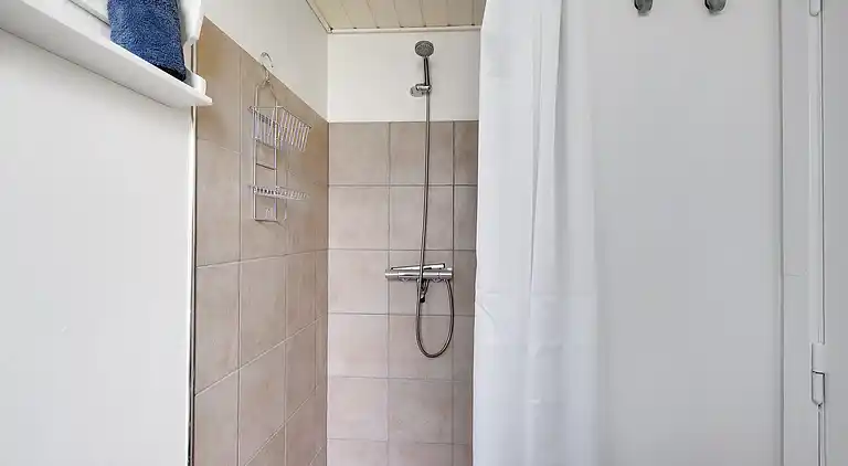 Neu restauriertes Sommerhaus mit Meerblick