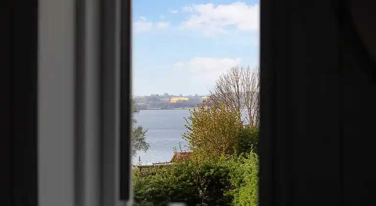 Neu restauriertes Sommerhaus mit Meerblick