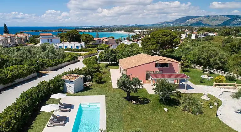 Holiday home in Fontane Bianche