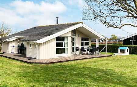 Holiday home in Flovt Strand