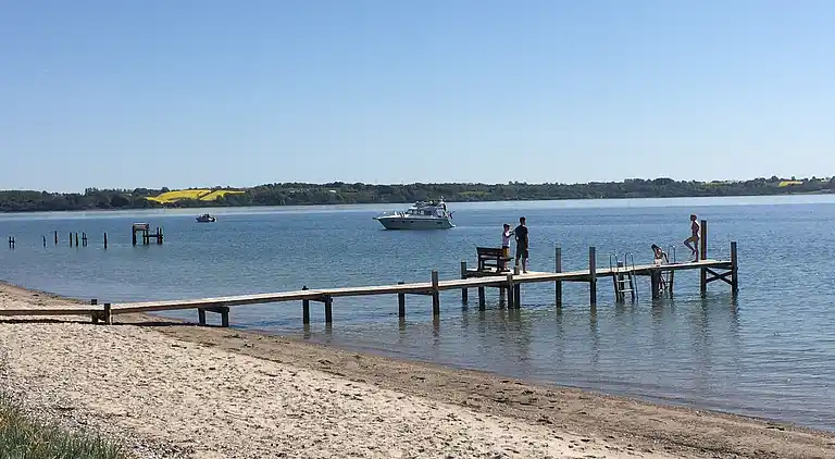 Neu restauriertes Sommerhaus mit Meerblick