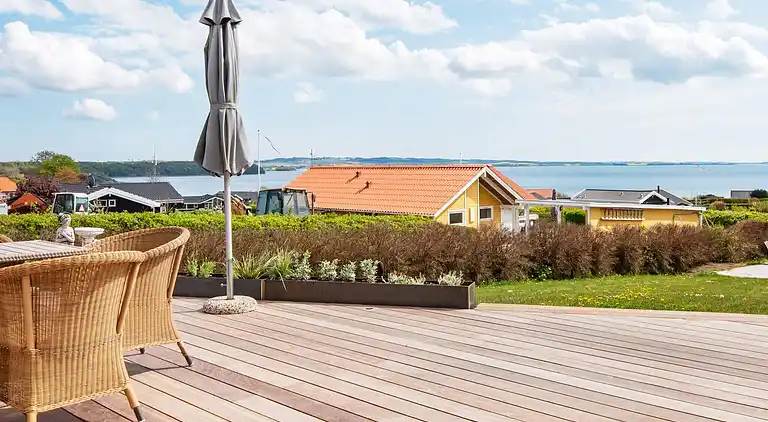 Holiday home in Følle Strand