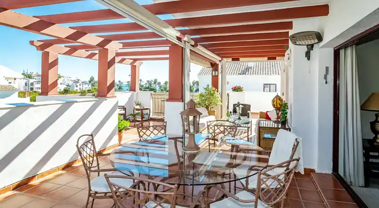 Penthouse next to the beach