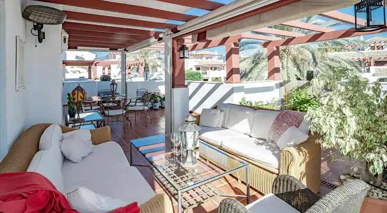 Penthouse next to the beach