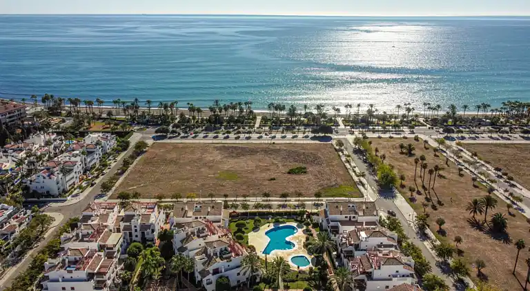 Penthouse next to the beach