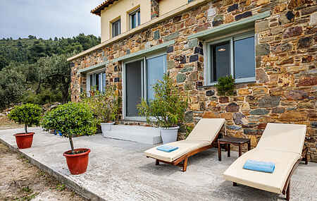 Villa Maja. Græsk feriehus på frodige Skopelos
