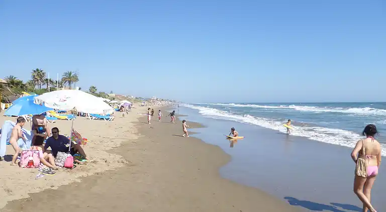 Villa exquise près plage. Pisc. chaufee*