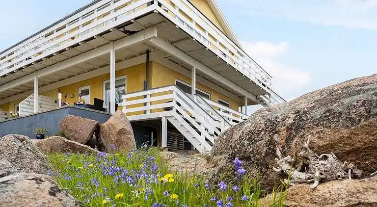 Ferielejlighed på de bornholmske klipper