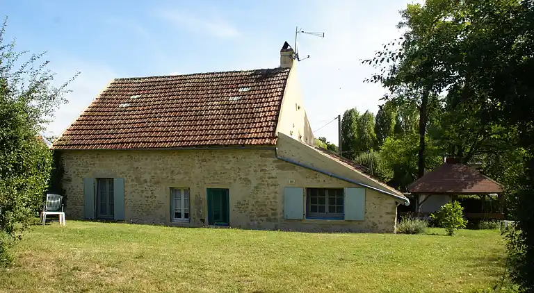 Holiday home in Michaugues