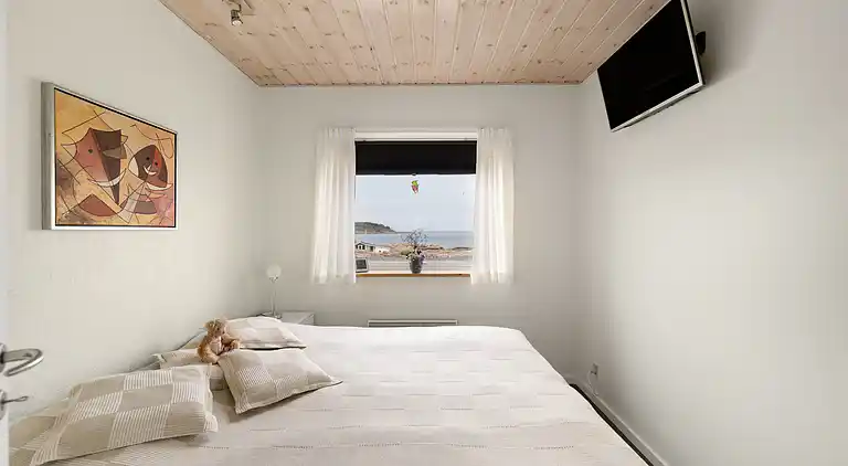Holiday apartment with sea view on the cliffs