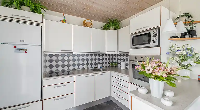 Holiday apartment with sea view on the cliffs