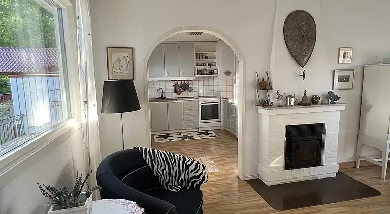 Hemtrevlig stuga med fantastisk utsikt över sjön Bolmen