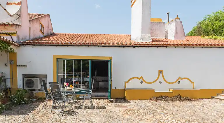 Manor house in São Sebastião da Giesteira