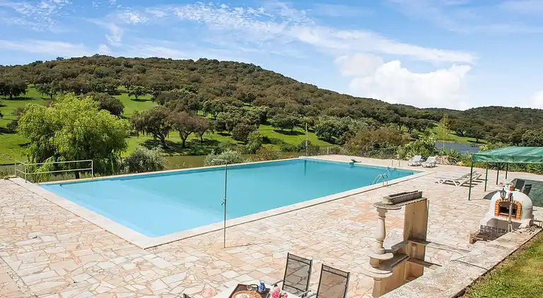 Farm house in São Sebastião da Giesteira