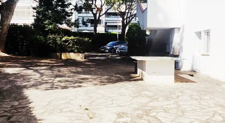 Beautiful Apartment, Swimming Pool and Beach