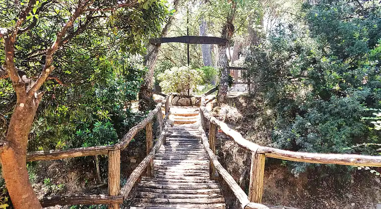 Beautiful Apartment, Swimming Pool and Beach