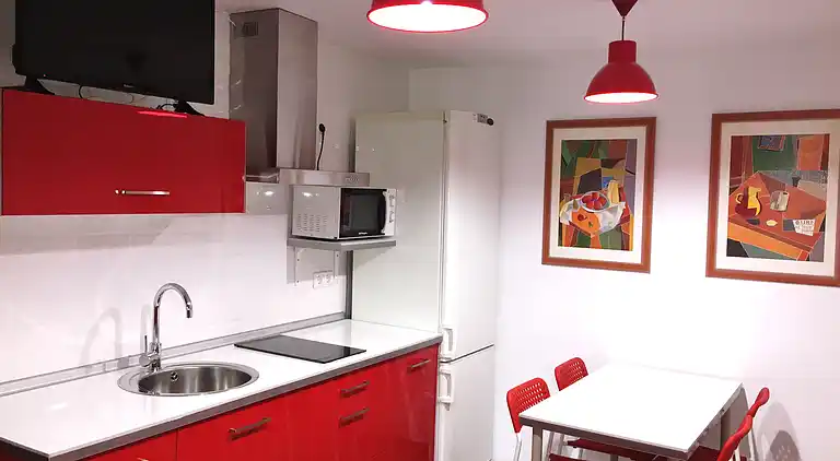 Beautiful Apartment, Swimming Pool and Beach