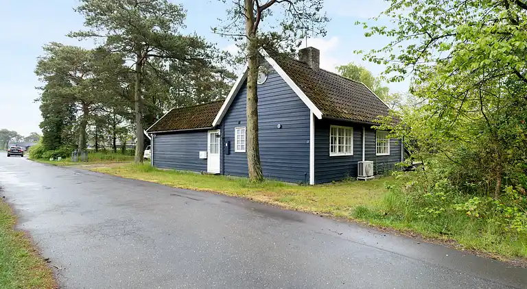 Charmerende sommerhus nær stranden