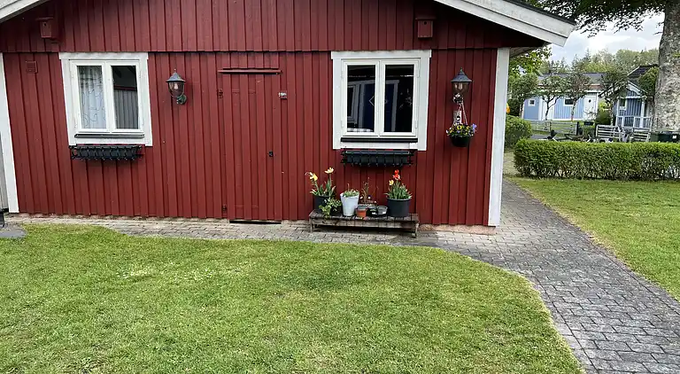 Hemtrevlig stuga med fantastisk utsikt över sjön Bolmen