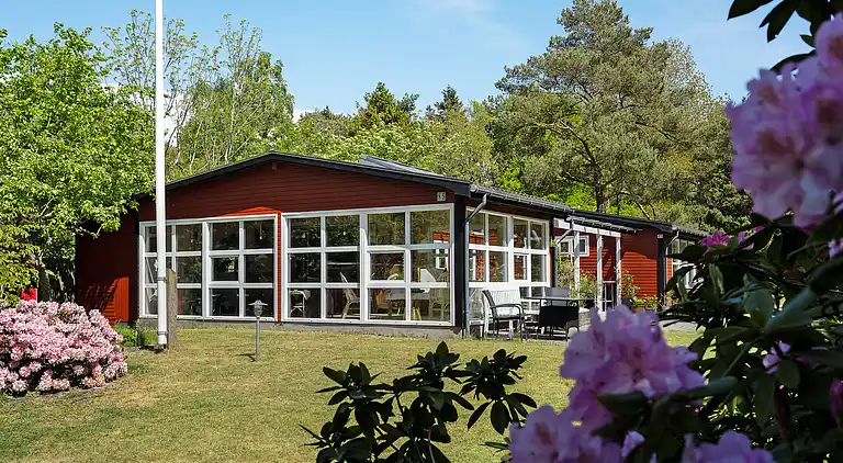 Lovely cottage in recreation area