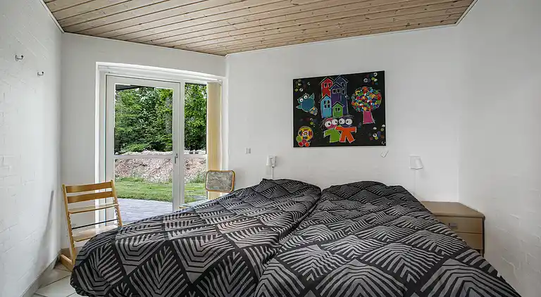 Home for the family in quiet surroundings