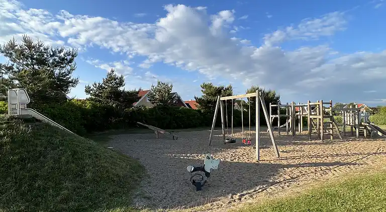 Vakre solnedganger 100 meter fra stranden