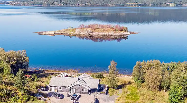 Holiday home in Gjemnes