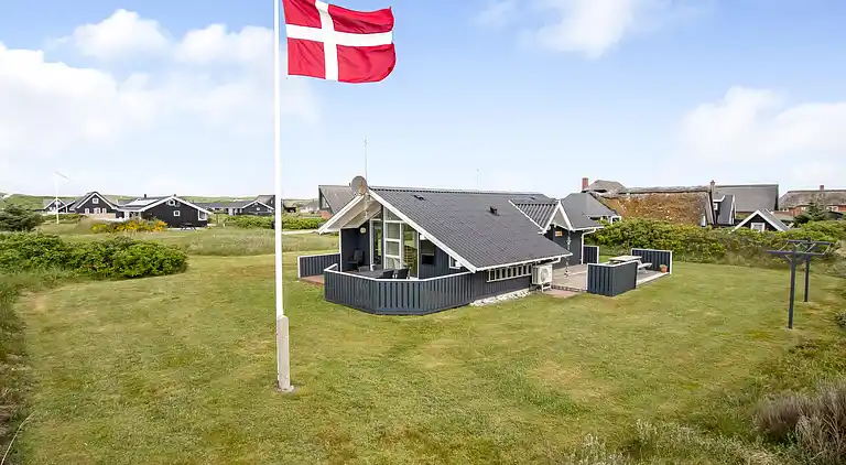 Sommerhus ved Vrist Strand