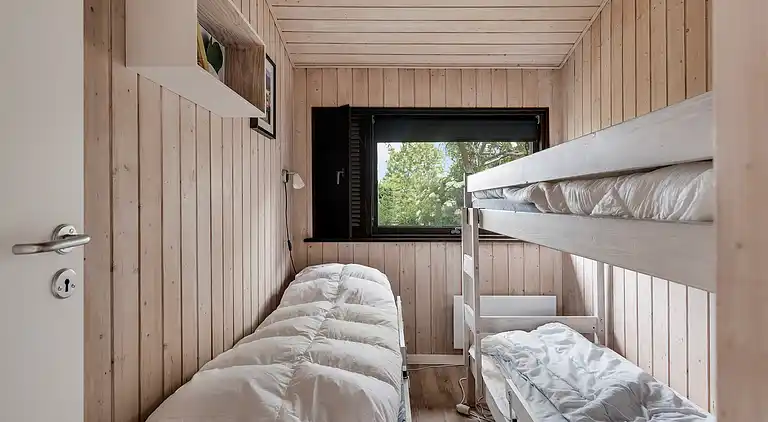 Vakre solnedganger 100 meter fra stranden