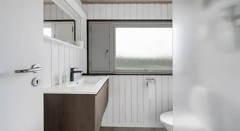 Vakre solnedganger 100 meter fra stranden